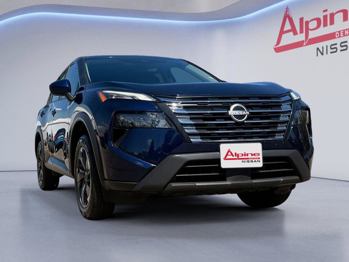 Used 2024 Nissan Rogue SV AWD/4WD image 7