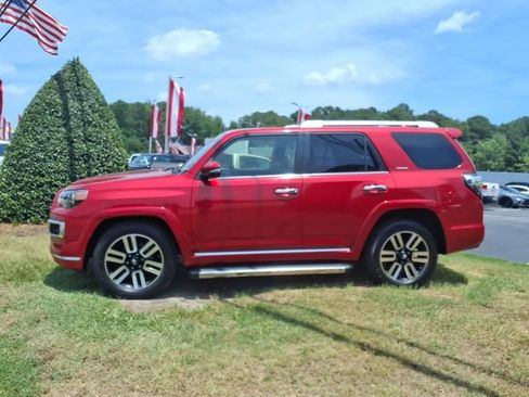 Used 2021 Toyota 4Runner Limited RWD image 3
