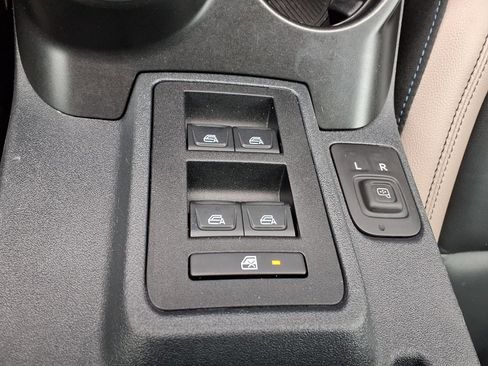 Used 2023 Ford Bronco Wildtrak AWD/4WD image 23