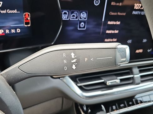 New 2026 Chevrolet Equinox EV LT FWD image 12