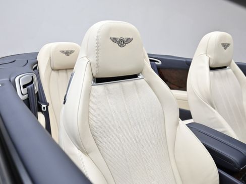 Used 2014 Bentley Continental GTC image 31