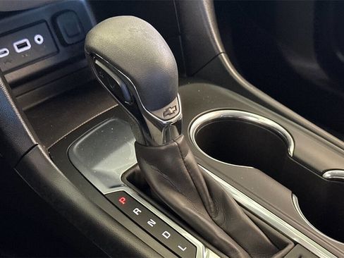 Used 2022 Chevrolet Equinox LS w/ LS Convenience Package image 21