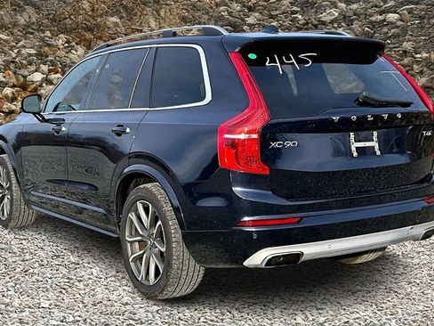 Used 2019 Volvo XC90 T6 Momentum w/ Protection Package image 11