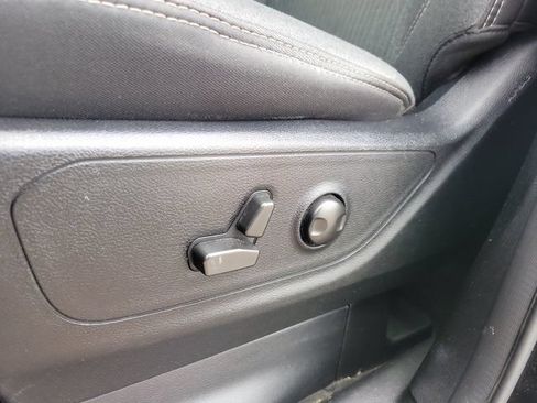 Used 2022 RAM 1500 Big Horn AWD/4WD image 12