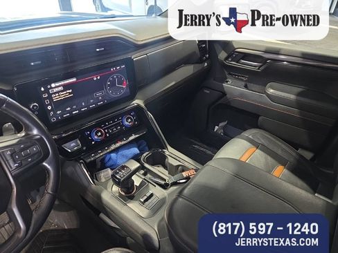 Used 2023 GMC Sierra 1500 AT4 w/ AT4 Preferred Package AWD/4WD image 12