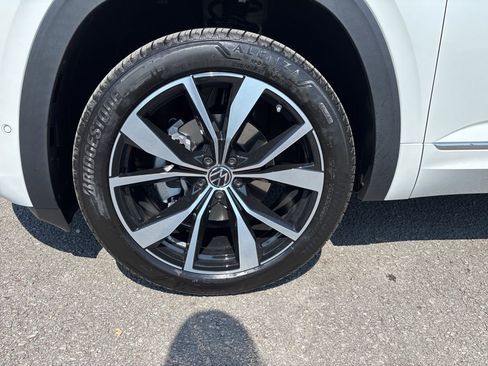 New 2026 Volkswagen Atlas Cross Sport SEL Premium R-Line AWD/4WD image 6