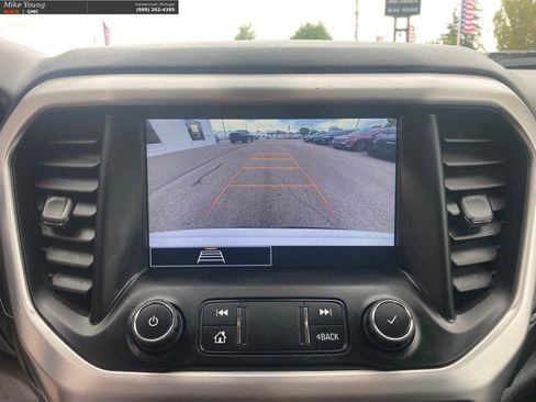Used 2022 GMC Acadia SLE FWD image 25