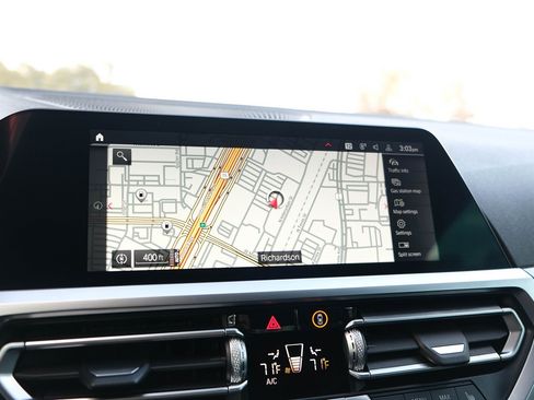 Used 2021 BMW M4 Competition w/ Executive Package image 30