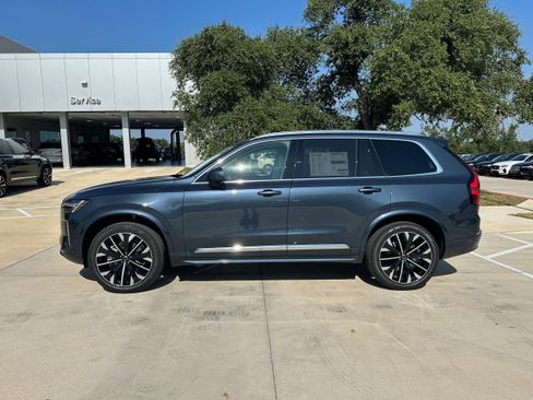 Used 2026 Volvo XC90 B6 Ultra w/ Protection Package AWD/4WD image 3