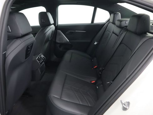 Certified 2025 BMW 530i 530i w/ M Sport Package image 23