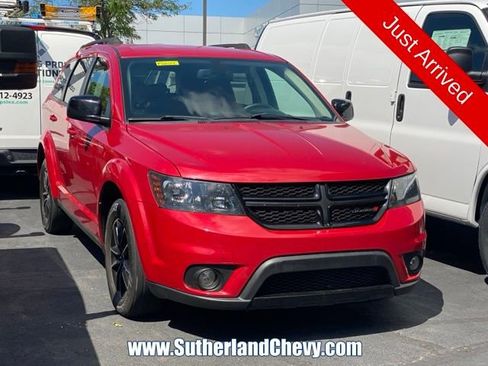 Used 2019 Dodge Journey SE w/ Connectivity Group FWD image 1