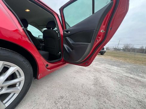 Used 2014 MAZDA MAZDA3 i Touring image 15
