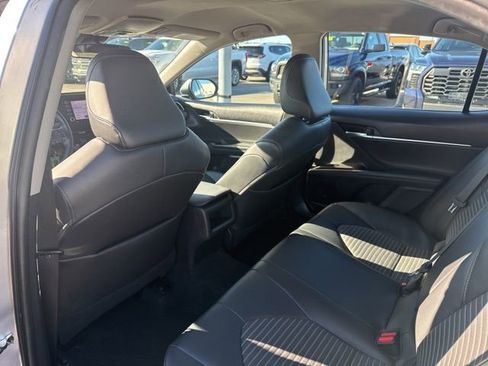 Used 2021 Toyota Camry SE image 14