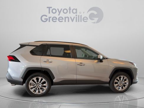 Used 2025 Toyota RAV4 XLE Premium w/ Weather Package AWD/4WD image 7