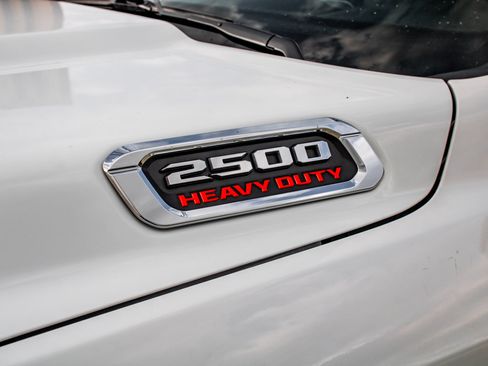 Used 2025 RAM 2500 Big Horn AWD/4WD image 10