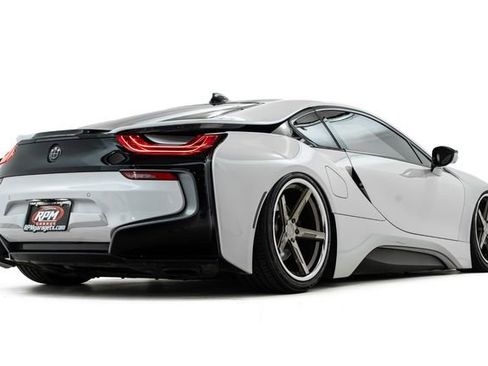 Used 2014 BMW i8 image 4