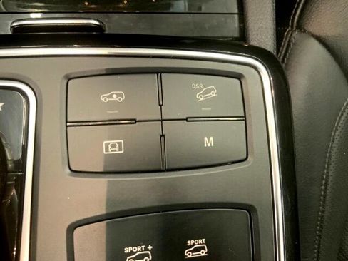 Used 2017 Mercedes-Benz GLE 43 AMG 4MATIC image 17