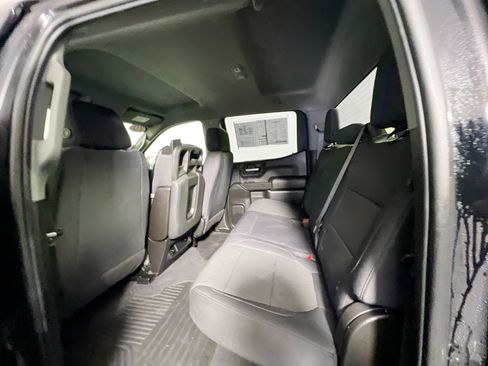 Used 2020 Chevrolet Silverado 1500 Custom w/ Custom Value Package AWD/4WD image 28