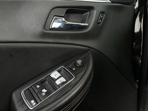 Used 2019 Chevrolet Impala LT image 21