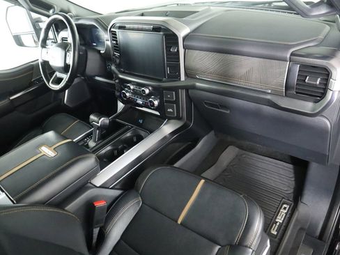 Used 2022 Ford F150 Platinum image 18