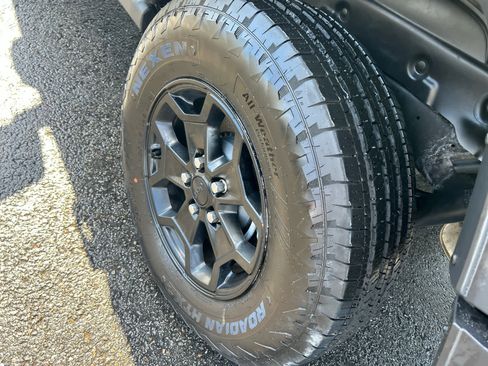 Used 2023 Jeep Wrangler Unlimited w/ Cold Weather Group image 16