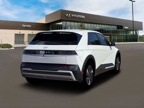 New 2026 Hyundai Ioniq 5 SEL image 8