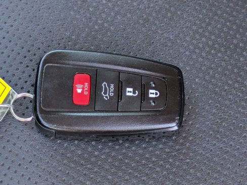 Used 2020 Toyota RAV4 TRD Off-Road image 36