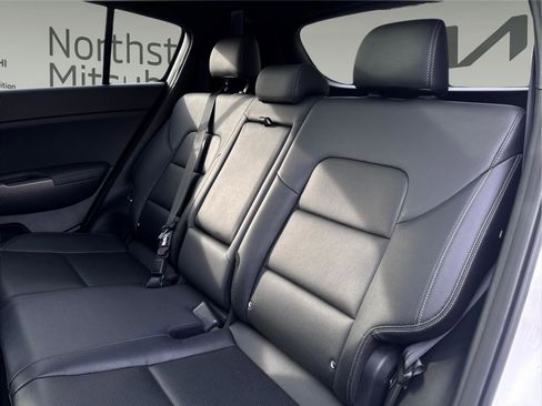 Used 2022 Kia Sportage Nightfall Edition image 17