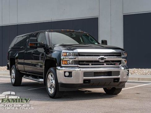 Used 2018 Chevrolet Silverado 2500 LT w/ All Star Edition AWD/4WD image 12
