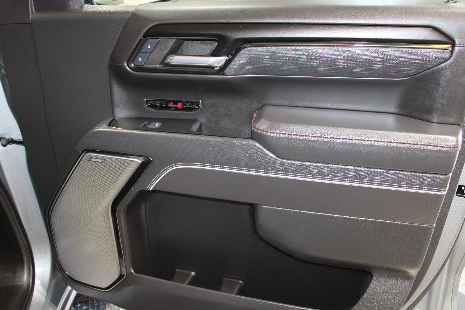 Used 2024 GMC Sierra 1500 AT4X w/ AT4X AEV Edition AWD/4WD image 18