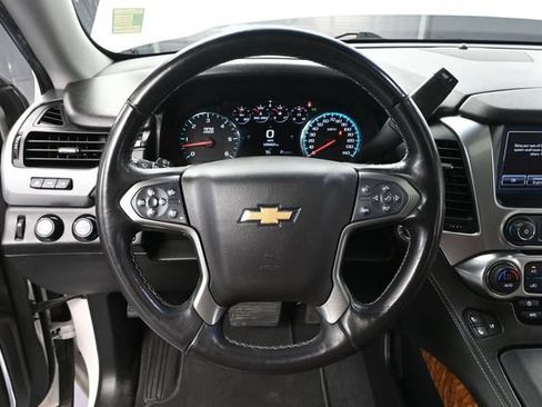 Used 2019 Chevrolet Suburban Premier w/ Premier Plus Edition AWD/4WD image 31