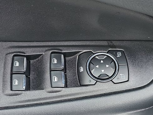 Used 2024 Ford Edge SEL image 27