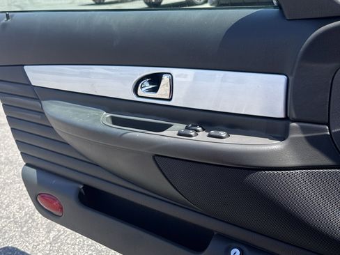 Used 2002 Ford Thunderbird image 25