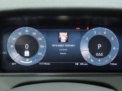 Used 2025 Land Rover Range Rover Velar Dynamic SE AWD/4WD image 31