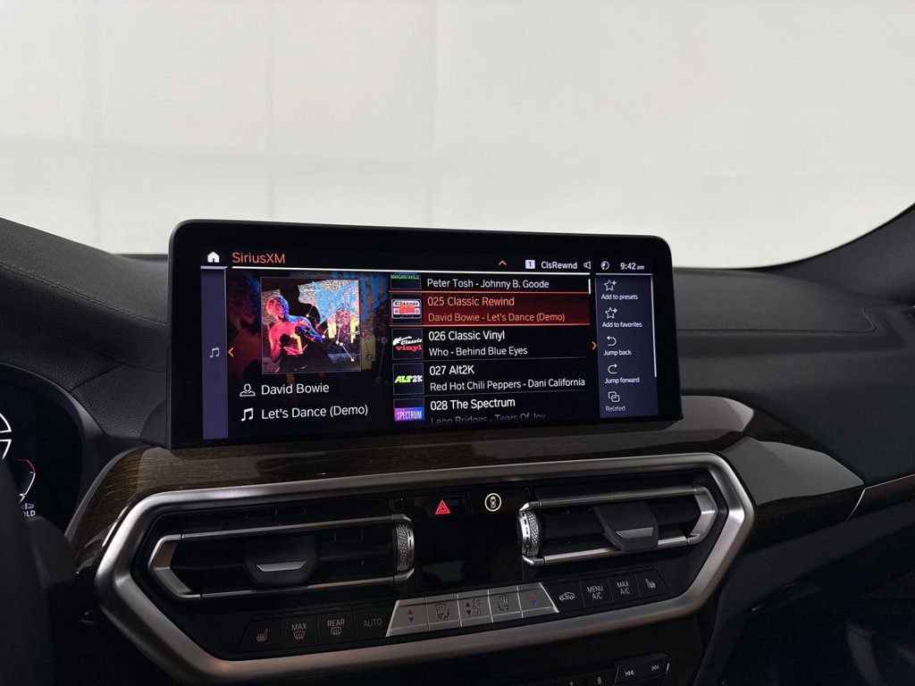 Used 2024 BMW X4 M40i AWD/4WD image 28
