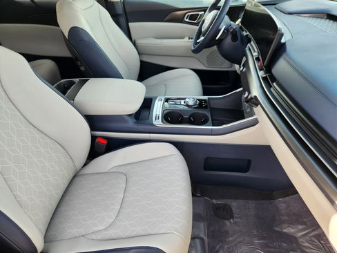 New 2026 Kia Carnival SX image 14