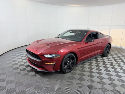 Used 2021 Ford Mustang Coupe w/ Equipment Group 101A RWD image 2