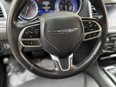 Used 2019 Chrysler 300 Touring w/ Sport Appearance Package RWD image 35