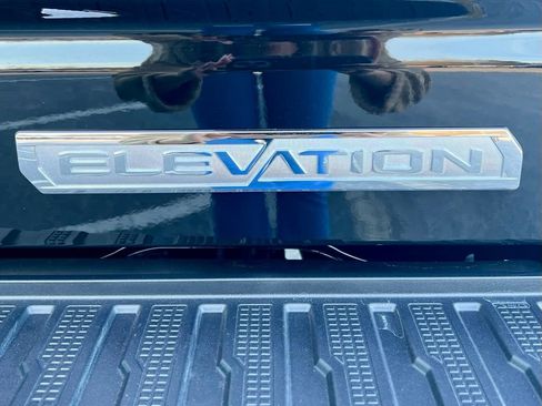 New 2026 GMC Sierra 1500 Elevation image 10