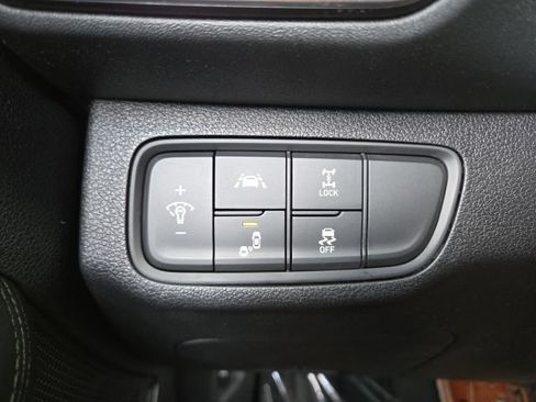Used 2019 Hyundai Santa Fe AWD image 10