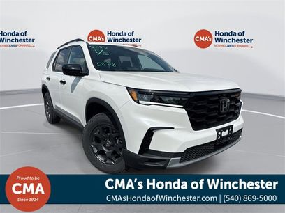 New 2025 Honda Pilot TrailSport
