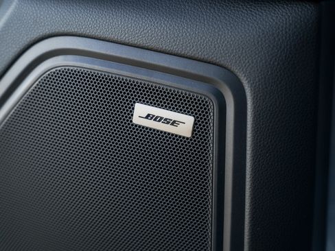 New 2026 Porsche Macan image 18