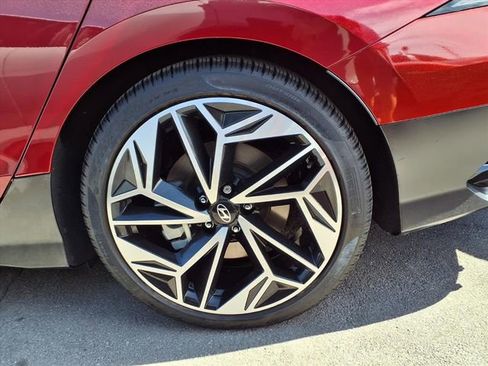 Certified 2025 Hyundai Ioniq 6 SEL image 6