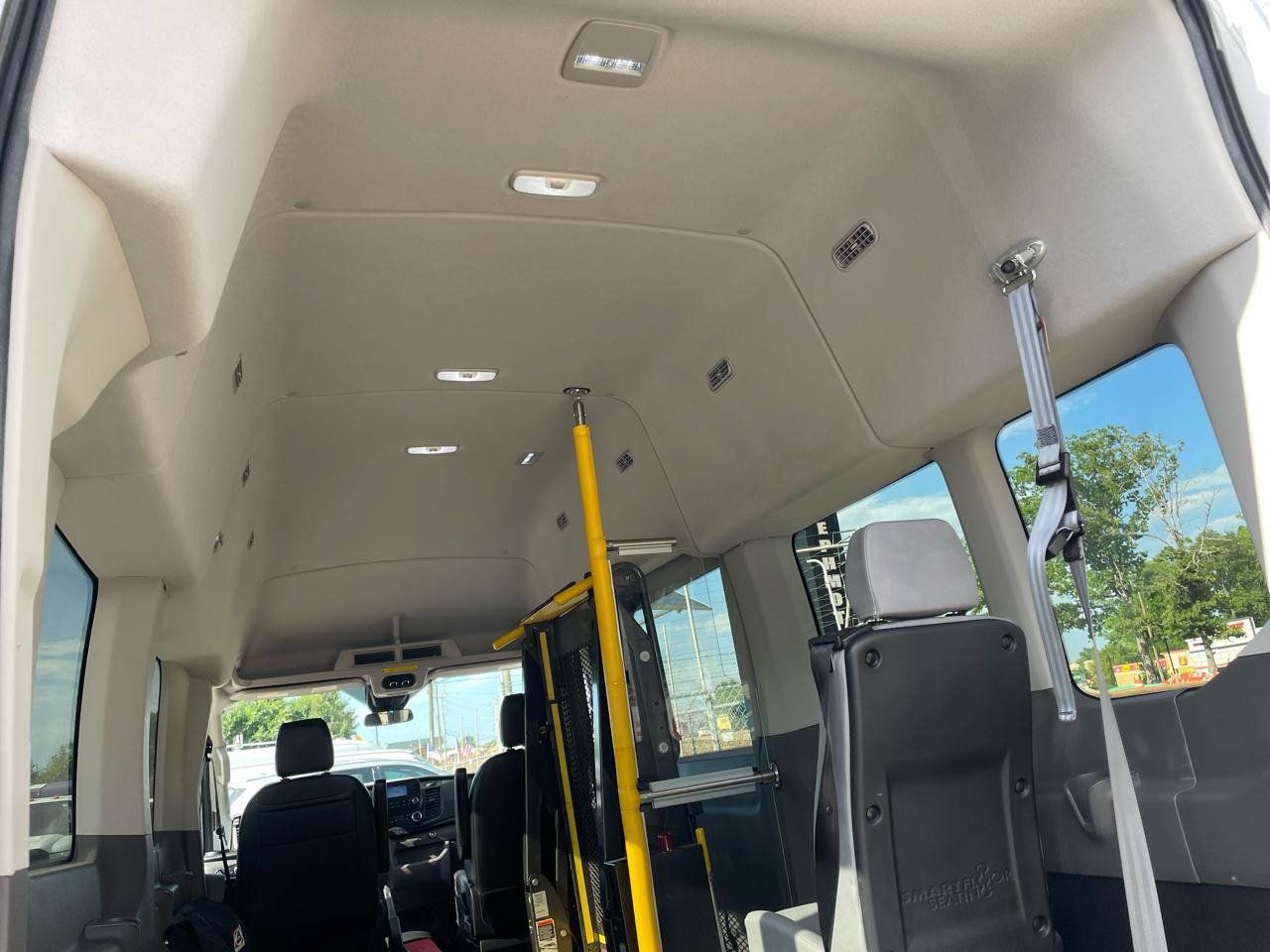 Used 2020 Ford Transit 350 XL RWD image 44
