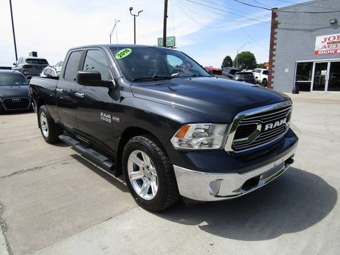 Used 2016 RAM 1500 Classic SLT AWD/4WD image 2