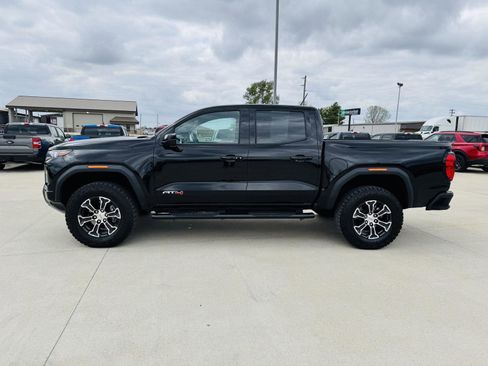 Used 2024 GMC Canyon AT4 w/ AT4 Premium Package image 38