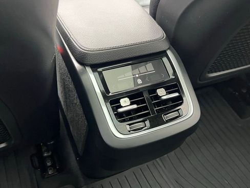 Used 2019 Volvo XC90 T6 Momentum w/ Advanced Package AWD/4WD image 18