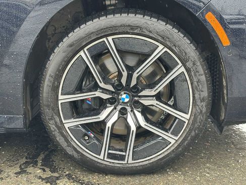 Used 2023 BMW 760i xDrive image 9