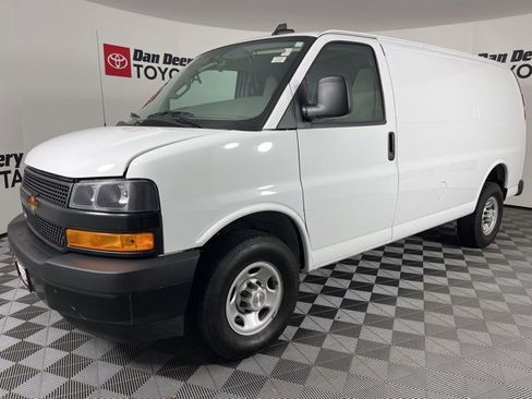 Used 2024 Chevrolet Express 2500 image 15