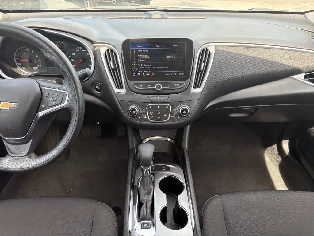 Used 2024 Chevrolet Malibu LT FWD image 16